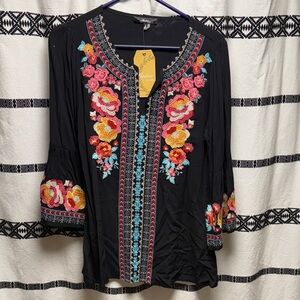 NWT Andree by Unit Embroidered Black Boho Top Bell sleeves